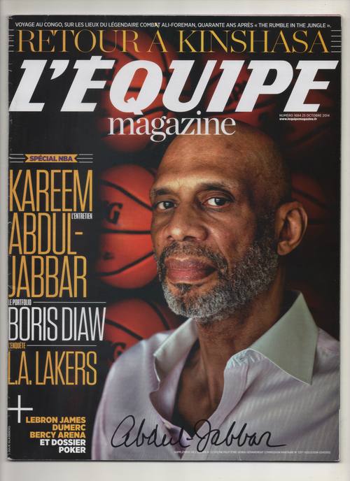 2014 L'Equipe Magazine "Kareem Abdul Jabbar L'Entretien" Signed Kareem Abdul Jabbar